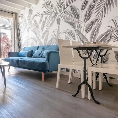 In The Center Of Apartment Rouen